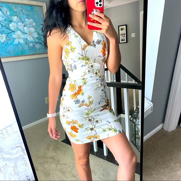 In new condition dress by Zara - Picture 3 of 8